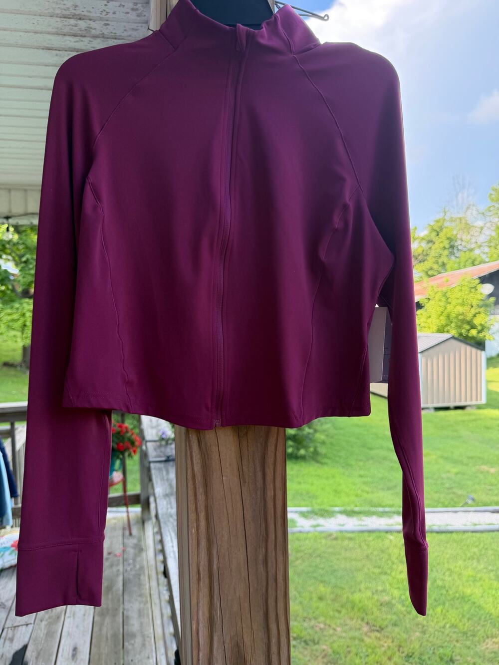 Activewear NWT Avia SoftSculpt Full Zip Burgundy Athletic Athleisure Jacket L